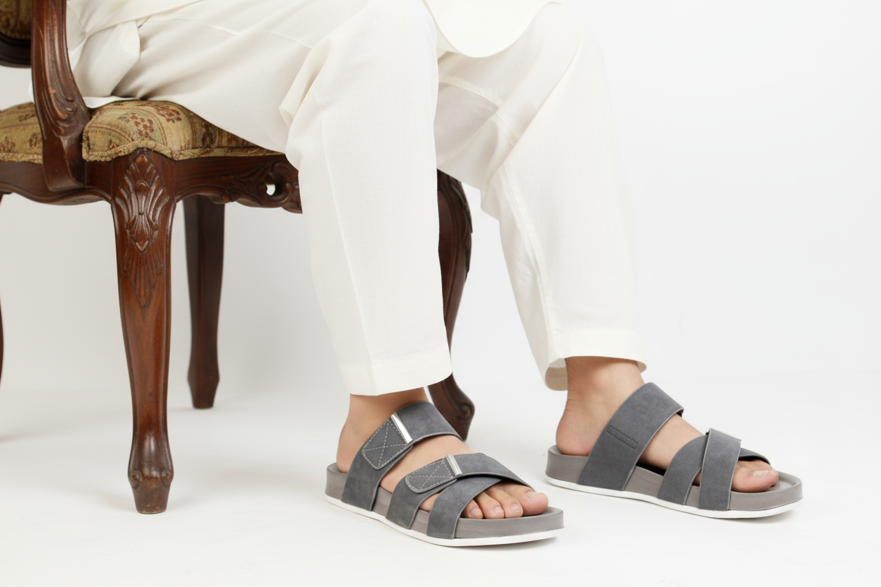 Medicated Slider Casual wear