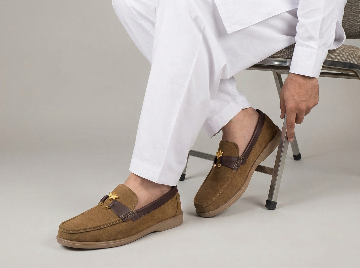 Stylish Man shoes Bee Bakal