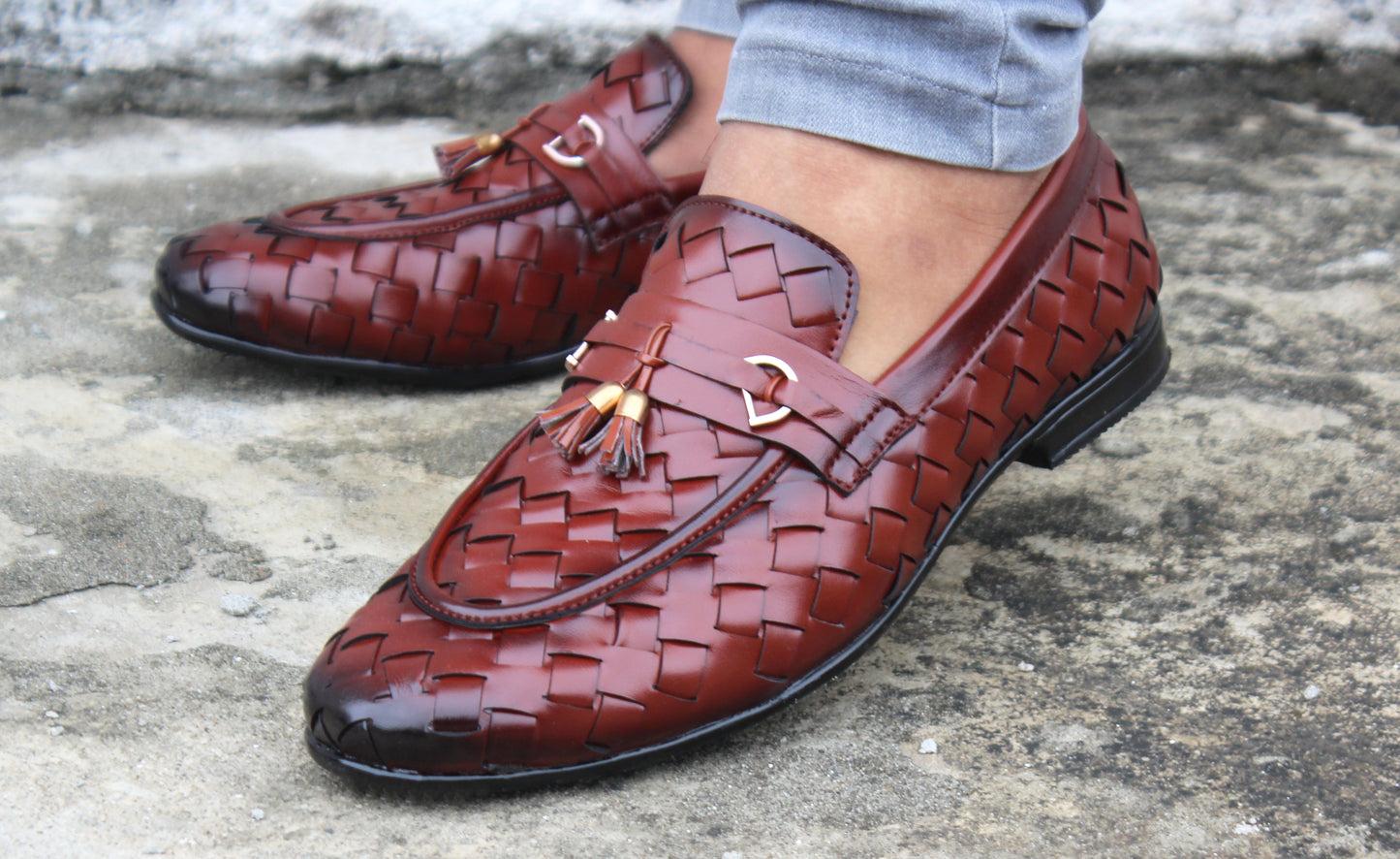 Valvetvibe Hand made Flexible shoes (L)