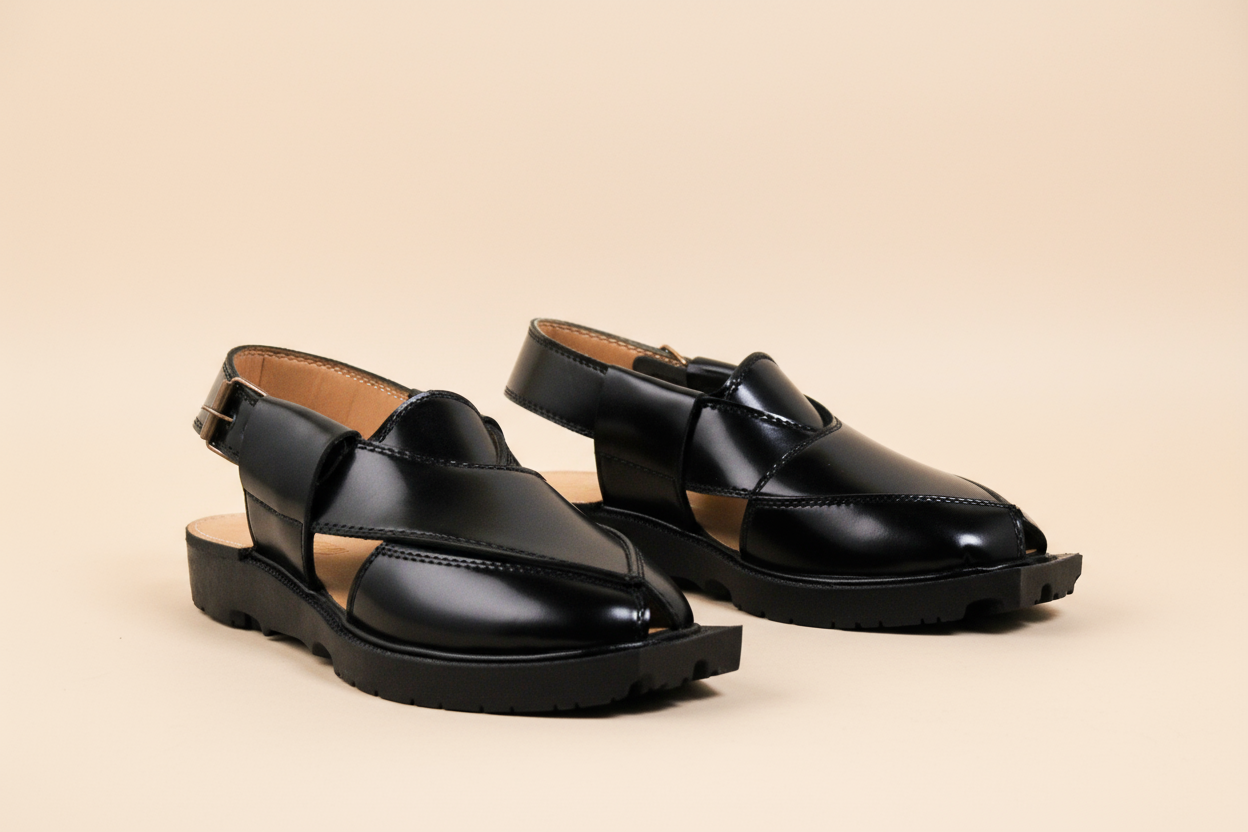 Narozi Hand Made Chappal ( Black/Maroon)